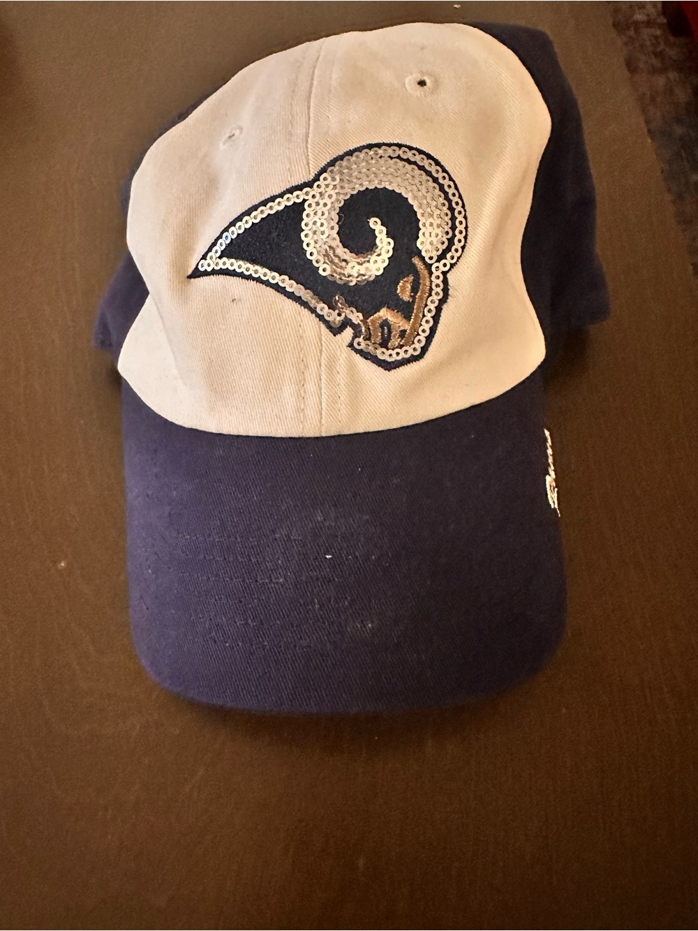 Los Angeles rams women’s baseball cap sequin logo NWOT